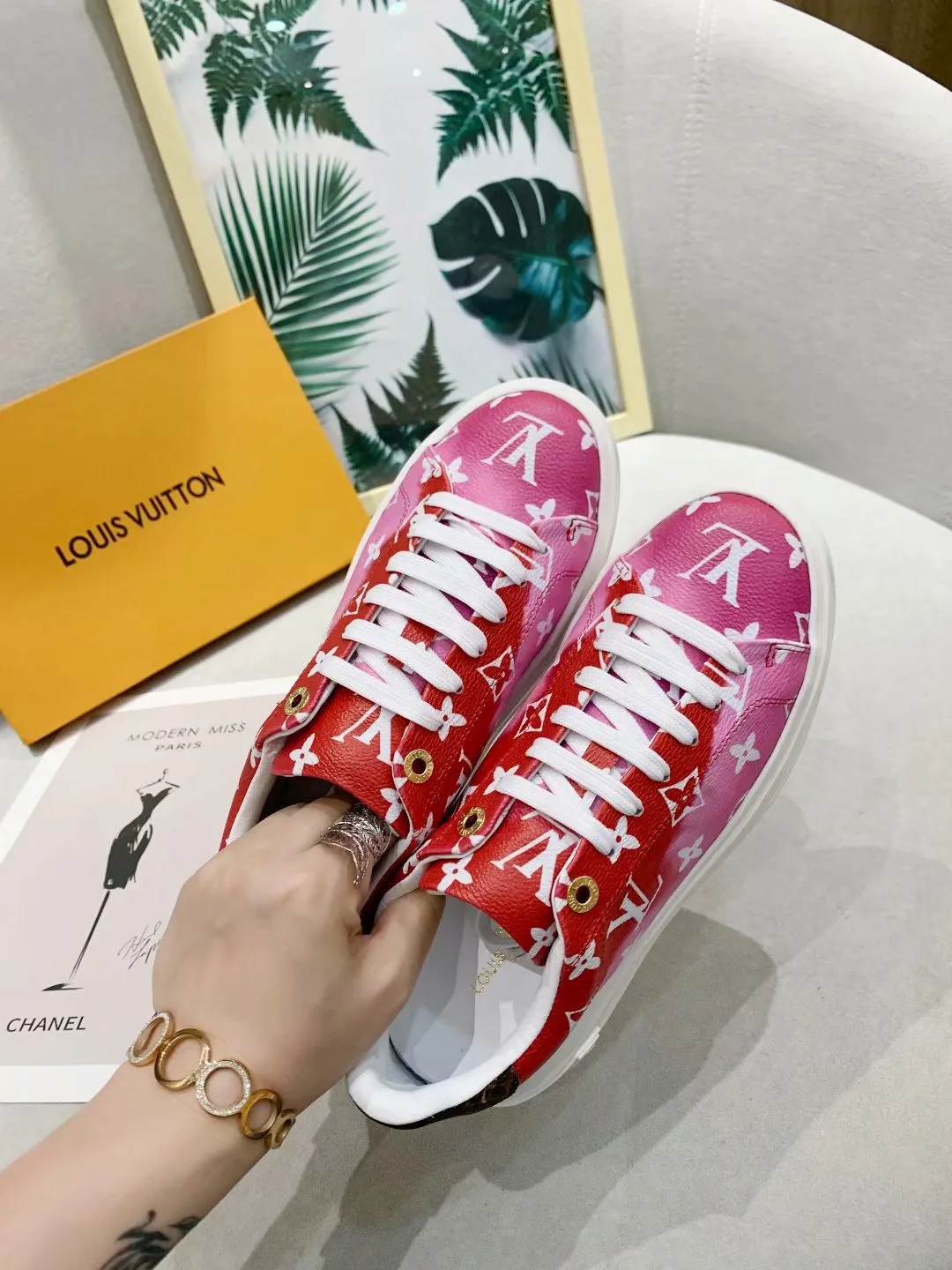 Louis Vuitton Casual Low Pink Sneaker