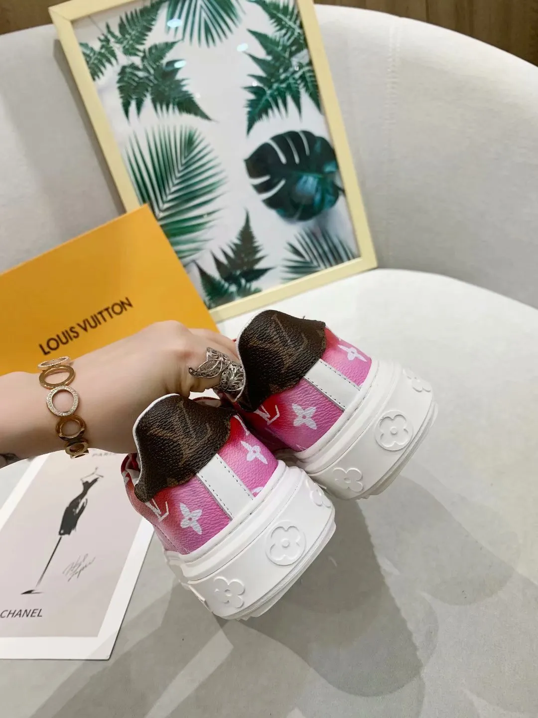 Louis Vuitton Casual Low Pink Sneaker